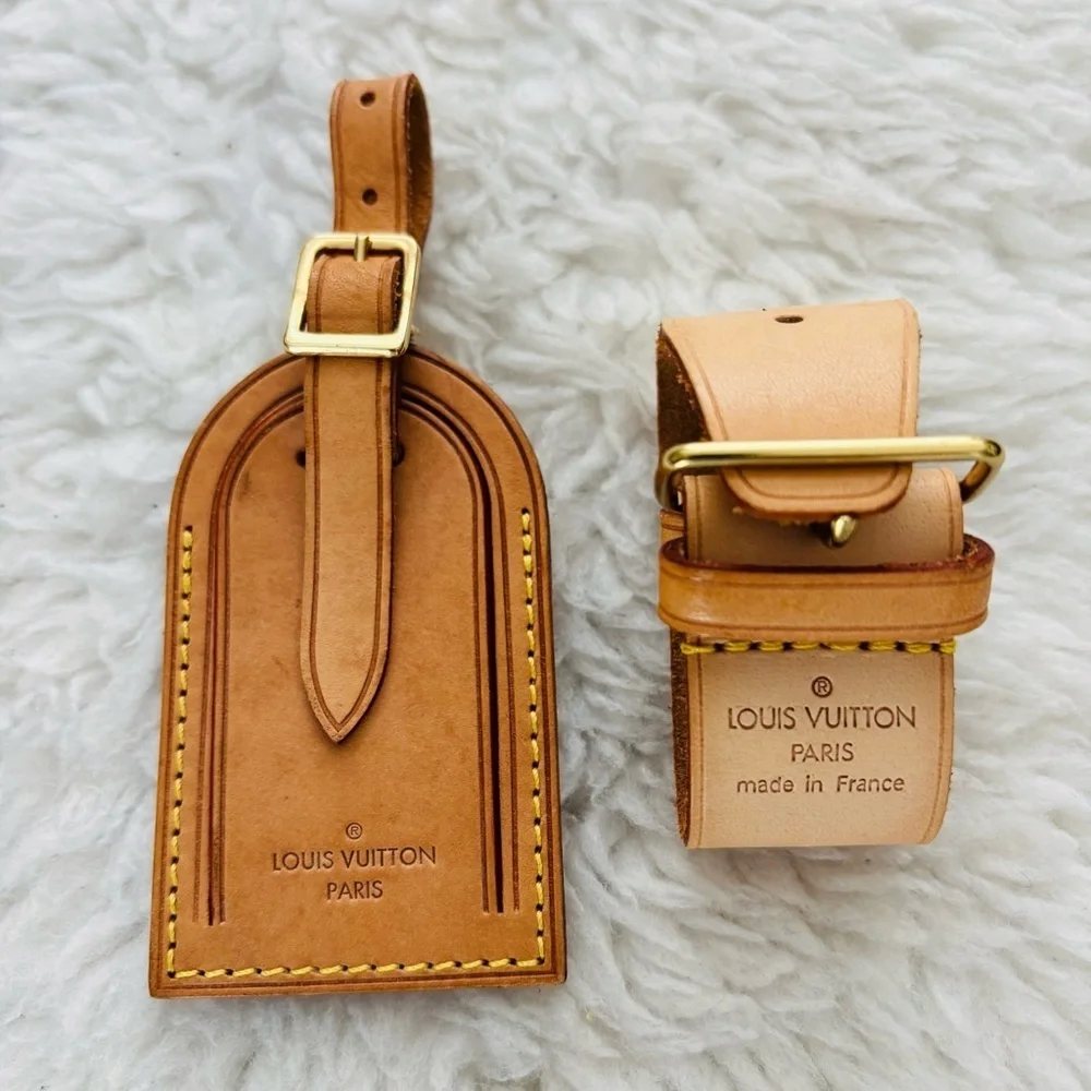 Louis Vuitton Brown Leather Luggage Tag/Piognet Set size large 3.5”x2”